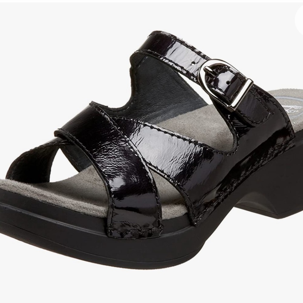 Dansko Sela clog black patent crinkle 40